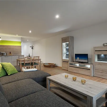 Apartment Haus Strandeck Suedstrand 17 Goehren (Ruegen)