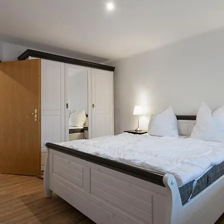 Haus Strandeck Suedstrand 17 Apartment Goehren (Ruegen)