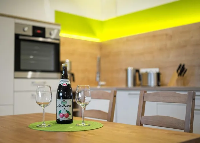 Haus Strandeck Suedstrand 17 * Goehren (Ruegen)